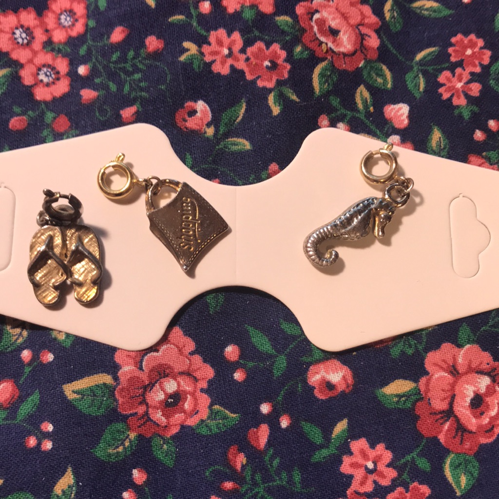 3 Diamond International Di Charms